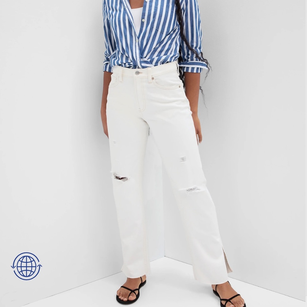 Mid Rise Destructed '90s Loose Jeans with Washwell